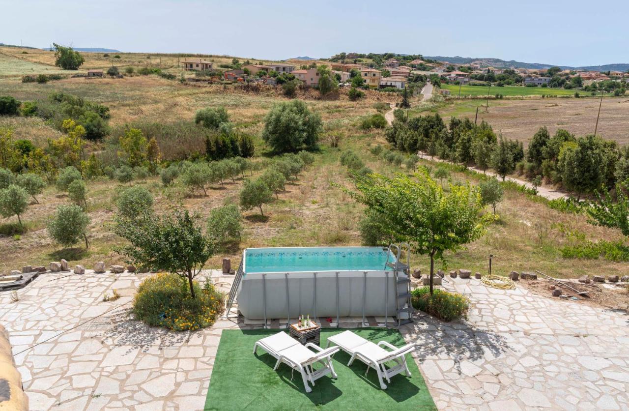 Villa Immersa Nella Natura Perfugas Exteriör bild